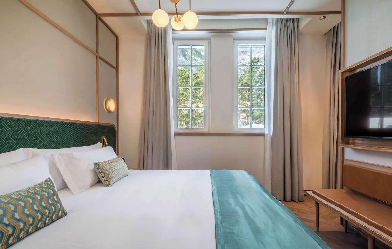 Canfranc Estacion Royal Hideaway Hotel ภายนอก รูปภาพ
