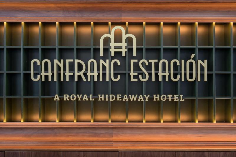 Canfranc Estacion Royal Hideaway Hotel ภายนอก รูปภาพ