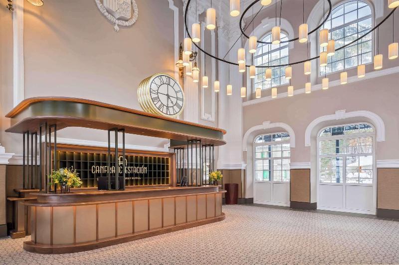 Canfranc Estacion Royal Hideaway Hotel ภายนอก รูปภาพ
