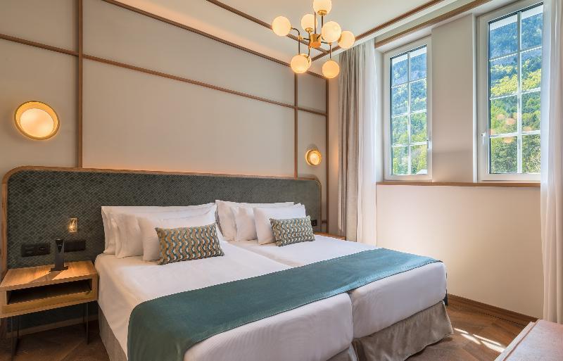 Canfranc Estacion Royal Hideaway Hotel ภายนอก รูปภาพ