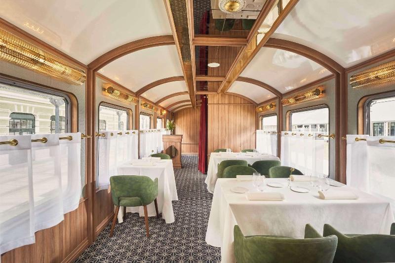 Canfranc Estacion Royal Hideaway Hotel ภายนอก รูปภาพ
