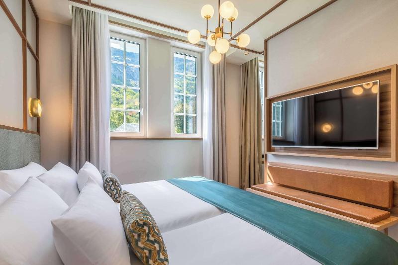 Canfranc Estacion Royal Hideaway Hotel ภายนอก รูปภาพ